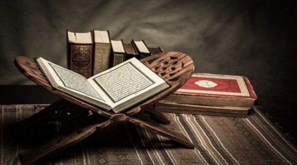 KHUTBAH JUMAT | Ramadan, Al-Quran, dan Keberkahan