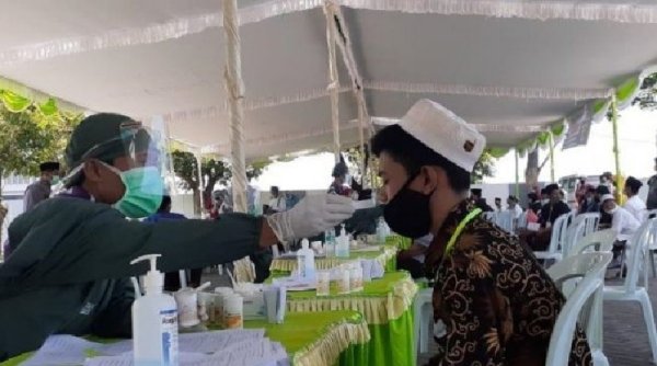 Ulama dan Santri Berperan Lawan Pandemi