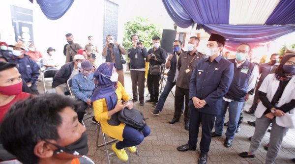 Tiga Puskesmas Pangalengan Lakukan Vaksinasi Jemput Bola