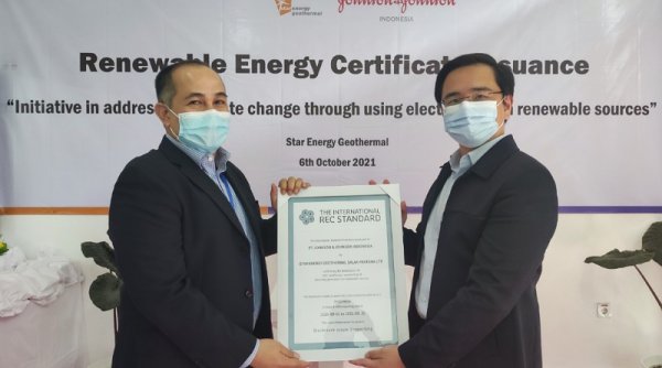 PT Johnson & Johnson Indonesia berkolaborasi dengan Star Energy Geothermal dalam Upaya Menghasilkan Listrik yang 100% Berasal dari Sumber yang Dapat Diperbaharui