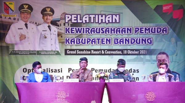 Bupati Dadang Supriatna Imbau Para Pemuda Bentuk Rumah Komoditi di Kecamatan