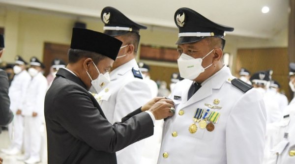 Bupati Lantik 49 Kades Terpilih