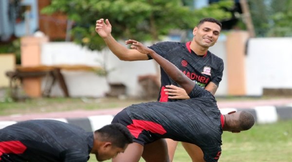 Madura United Masih Menunggu Pelatih Baru Selepas Ditinggalkan Rahmad Darmawan