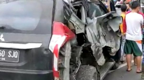 Akibat Rem Blong, Truk Batu Bara Seruduk Rombongan Pengantar Perkawinan