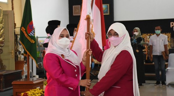 Emma Detty Dilantik Jadi Ketua DPC PPLIPI