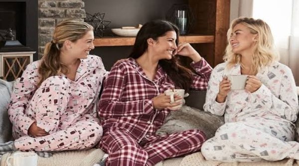 Jenis Baju Tidur Wanita, Nyaman Dipakai Di Negara Tropis