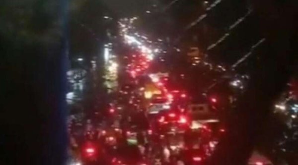 Diterjang Banjir,  Beberapa Ruas Jalan di Kota Bandung dan Cimahi Macet Parah