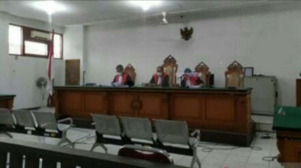 Terima Suap Banprov, Mantan Wakil Ketua dan Anggota DPRD Jabar Divonis 2 Tahun Bui