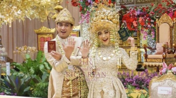 SELEB: Sederet Artis Hadiri Pernikahan Ria Ricis dan Teuku Ryan