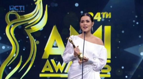 SELEB: Dulunya Introvert, Raisa Tak Pernah Terpikir Jadi Penyanyi