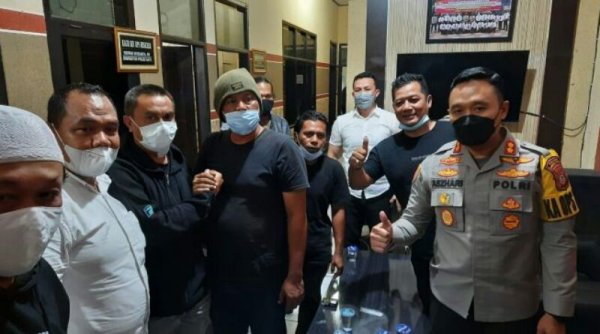 Duel Jalanan di Tasikmalaya Berakhir dengan Bersalaman