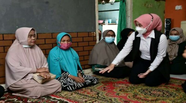 Atalia Sambangi Rumah Keluarga Sarah