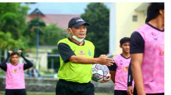 Latih Persikabo 1973, Liestiadi Pasang Target Masuk "10 Besar"