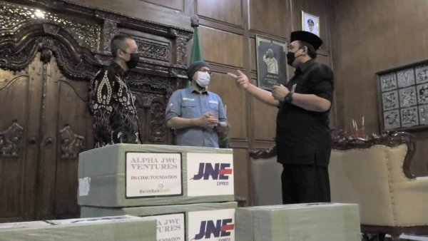 Benihbaik.com Salurkan 7.500 Masker untuk Warga Banyumas