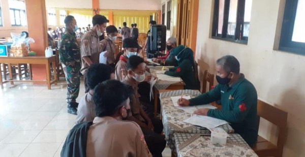 Kodim 0736/Batang Gelar Vaksin Di Smk Diponegoro Banyuputih