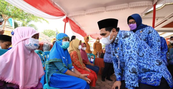 Taj Yasin Minta Dinas UMKM Jemput Bola Dampingi Masyarakat Dapatkan PIRT