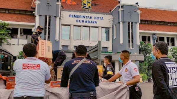 Pemkot Surabaya Berangkatkan Tim Bantuan untuk Korban Erupsi Gunung Semeru