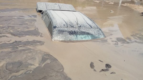 Dramatis! Mobil Satgas Bencana UNS Tertimbun Lahar Semeru. Ini Penyebabnya