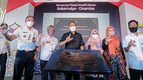 Kampung Wisata Kreatif Literasi Resmi Hadir di Cinambo