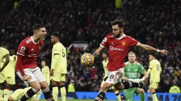 Fernandes: MU Jangan Cepat Puas Hanya karena Kalahkan Arsenal