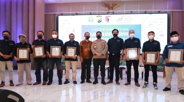 AMSI Jatim dan Polda Jatim Gelar Kolaborasi Konten Terpercaya dan Komunikasi Media Era Digital