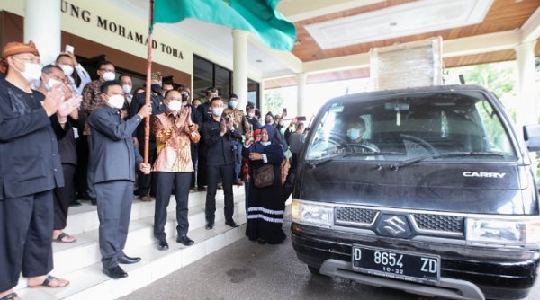 31 Desa di Kabupaten Bandung Terima Mesin ADM