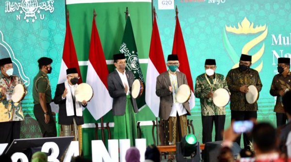 Tabuh Rebana, Presiden Jokowi Resmi Buka Muktamar Ke-34 NU