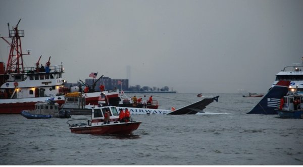 Pada 15 Januari : Sully dan Keajaiban di Hudson