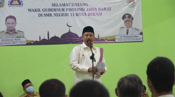 Wagub Uu Ruzhanul Ulum Resmikan Masjid SMK Negeri 11 Kota Bekasi