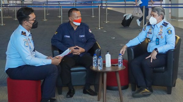 Kepala UPT BP2MI Banten Gelar Taklshow : Awal 2022, Sebanyak 170 Pekerja Migran Berangkat Tanpa Prosedur