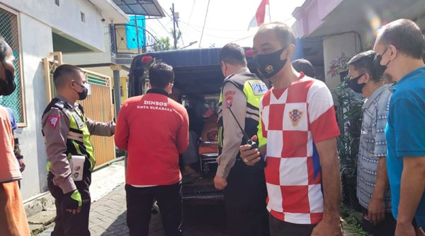 Ajak Mati Bareng Ibunya,Pemuda Surabaya Tewas Gantung Diri