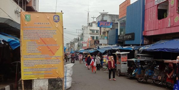 Walikota Tegas, Ratusan Lapak PKL Ditertibkan, Tapi Sayang, Uang Depe Pasar Pelita Inkonsisten
