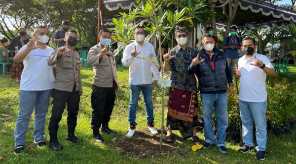 Rangkaian Kemilau HUT ke-33 Tahun, FIFGROUP Tanam Pohon di Mandalika