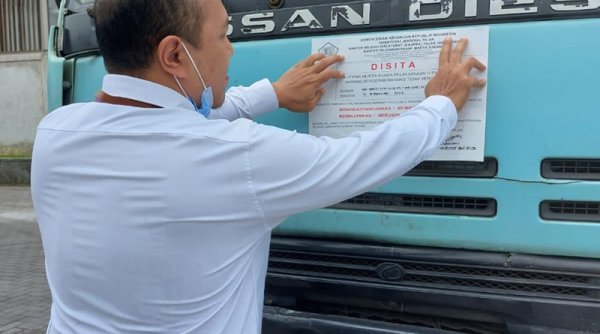Nunggak Rp 1,6 Miliar, KPP Madya Surakarta Sita Aset Wajib Pajak Bandel di Karanganyar