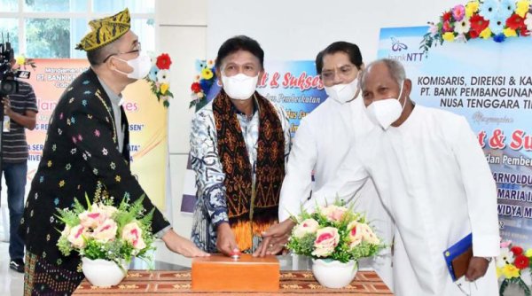 Dorong Kelahiran Talenta Digital, Menkominfo Resmikan Dua Gedung Unwira