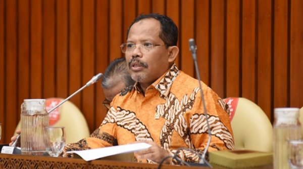Johan Rosihan: Bantu Petani dengan Perlindungan Harga Gabah