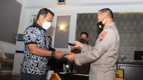 Polrestabes Surabaya Berikan Pelayanan Inovasi Baru "Bodycam" Sebagai Penyeimbang Komplain