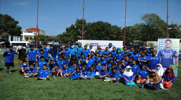 MAUNG BANDUNG | Sambut Ultah Ke-89, Gelar Acara "Lapangan untuk Berbagi"