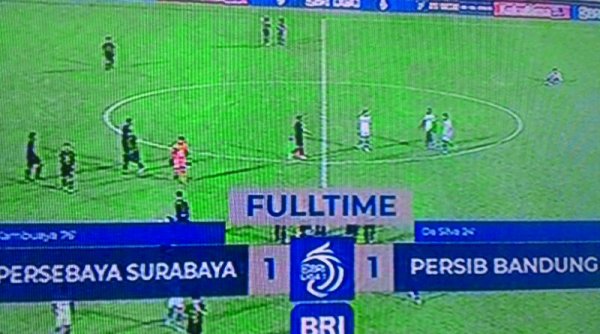 Persib Gagal Raih Poin Penuh Usai Bermain Imbang kontra Persebaya
