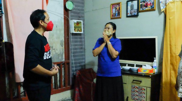 Kedatangan Mendikbudristek, Ibu Guru Zipora: Mas Menteri Beri Dukungan dan Semangat