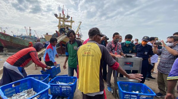 KKP Simulasikan Penerapan Pemungutan PNBP Pasca Produksi di PPN Pekalongan