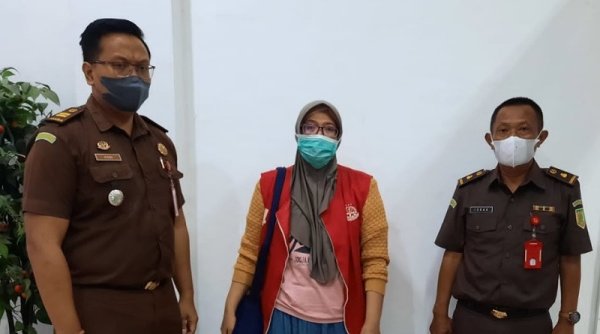 Kejari Sidoarjo Terima Pelimpahan Kasus Pengepakan Rokok Ilegal Porong