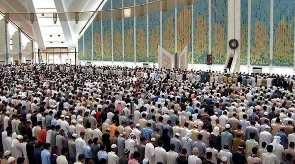 KULTUM | Menghargai Perbedaan Rakaat Tarawih