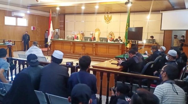 Habib Bahar bin Smith Tolak Sidang Secara Daring