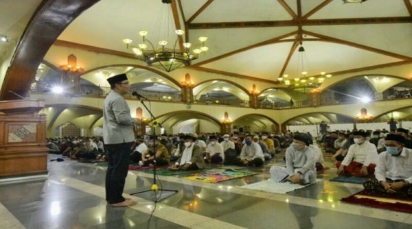Gubernur Jabar Berharap Masjid Dipenuhi Jemaah Tarawih hingga Akhir Ramadan