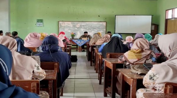Kemenag Kota Tasik Bina Guru Madrasah dan RA