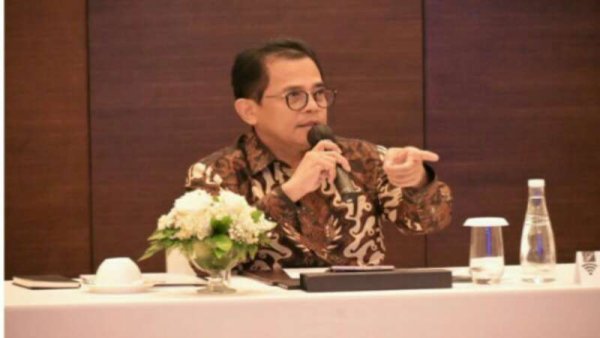 Meliput di Lingkungan Parlemen, Wartawan Harus Berpakaian Rapi dan Sopan