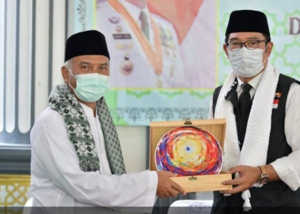Ridwan Kamil Apresiasi Kemajuan Pesantren Program OPOP