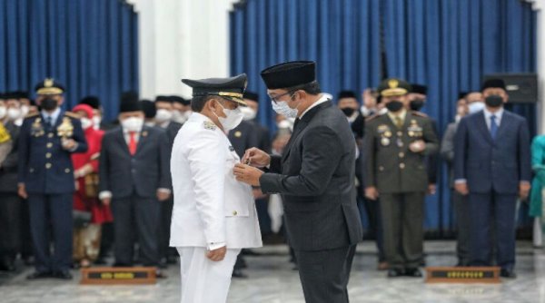 Yana Mulyana Diamanati Tiga Pesan oleh Gubernur