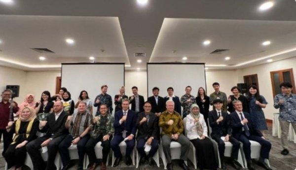 13 Kedutaan Besar Negara Sahabat Hadiri Public Hearing Sertifikasi Halal